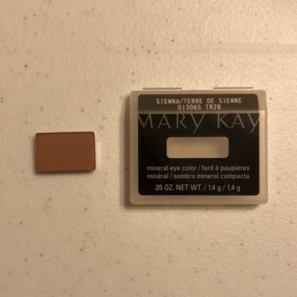 Discontinued Mary Kay Mineral Eye Color various - Picture 10 of 10